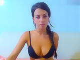 Naked beauty Ceciliaa posing in front of webcam