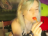 AftynRose - Popsicle Sucking Mouth Sounds on the Beach